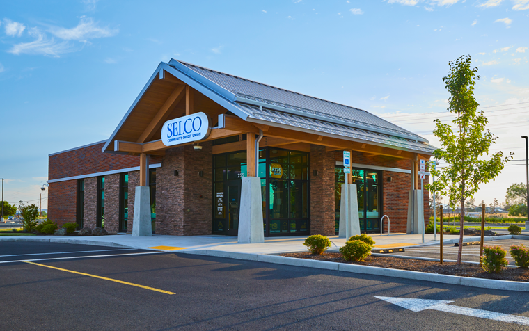 SELCO Community Credit Union Redmond North location in Central Oregon